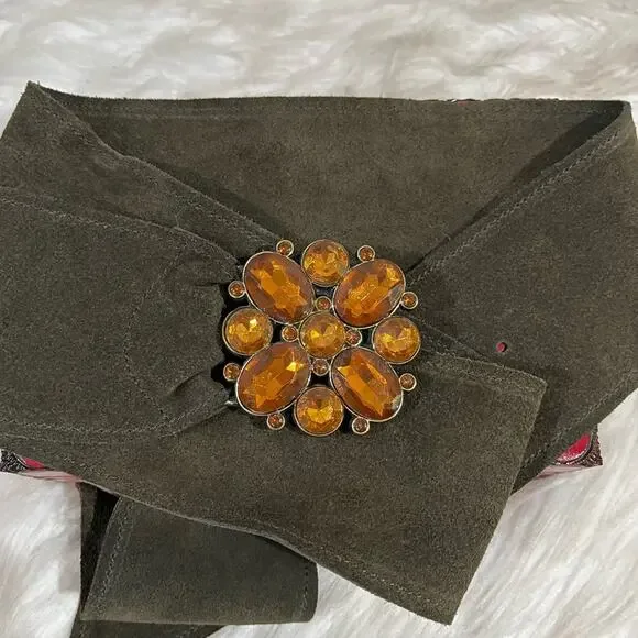 NEW Lake Shore Drive Suede Boho Crystal Flower Vintage Buckle Wide Waist Belt L